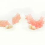 photodune-2847528-broken-denture-and-perfect-denture-xl